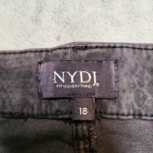 NYDJ Denim Jeans Womens 18 Gray Ami Skinny Snake Print Lift Tuck Stretch Pants - Picture 4 of 11